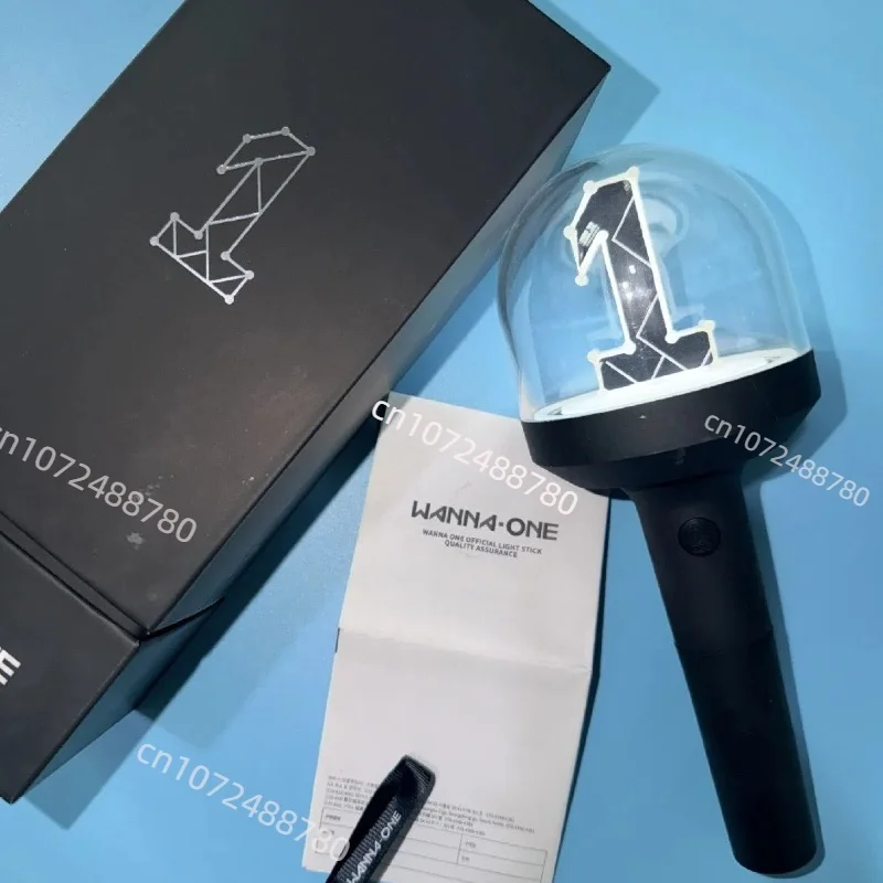 2026 New Wanna One Lightstick Cute 101 Hand Lamp Kang Daniel Hwang Min-hyun Support Concert Flashlight Hand Lamp Fans Gifts view 3