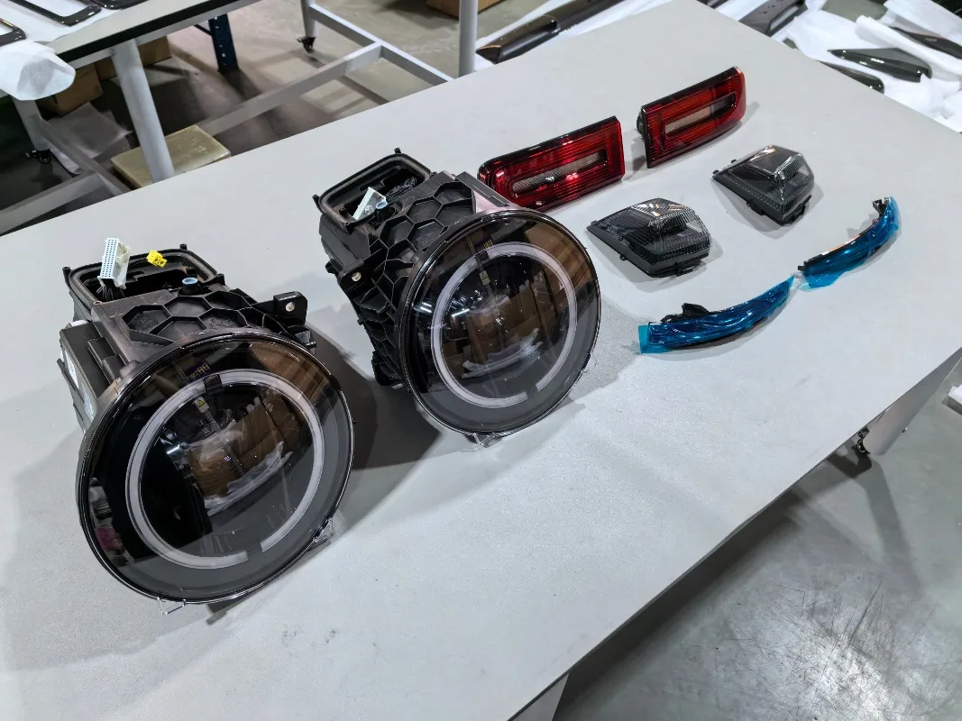 Original BENZ G Wagon W464/W463A G63 Headlamp and Tail Lights New Condition for Models W463A G63 G500