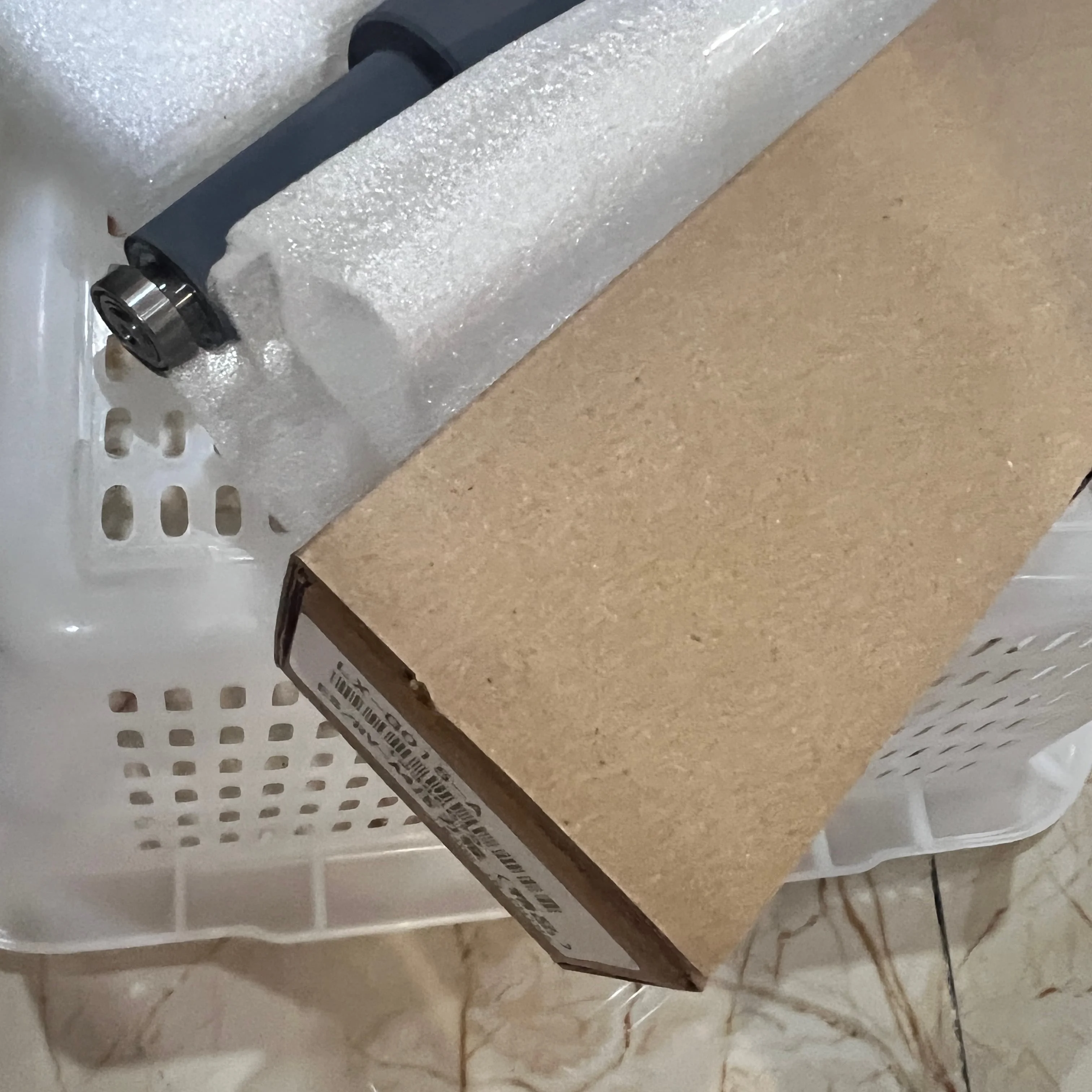 

Прижимной ролик RV A4 в классическом стиле 023-75120 Для использования в Riso RZ 200 220 300 310 EZ 200 220 300 Запасные части для дубликатора