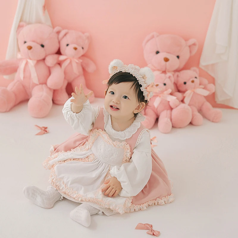 Cute Baby Girl Lolita Dress 1 Year Old Baby Shoot Clothing Pink Bear Doll Children Photo Props Bear Ear Headwear Dress Socks Set