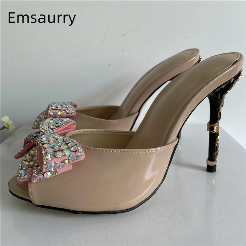 Luxury Diamond Butterfly-Knot Runway Mules Lady Metal Petal Decor High Heels Peep Toe Slingbacks Patent Leather Sandals Women