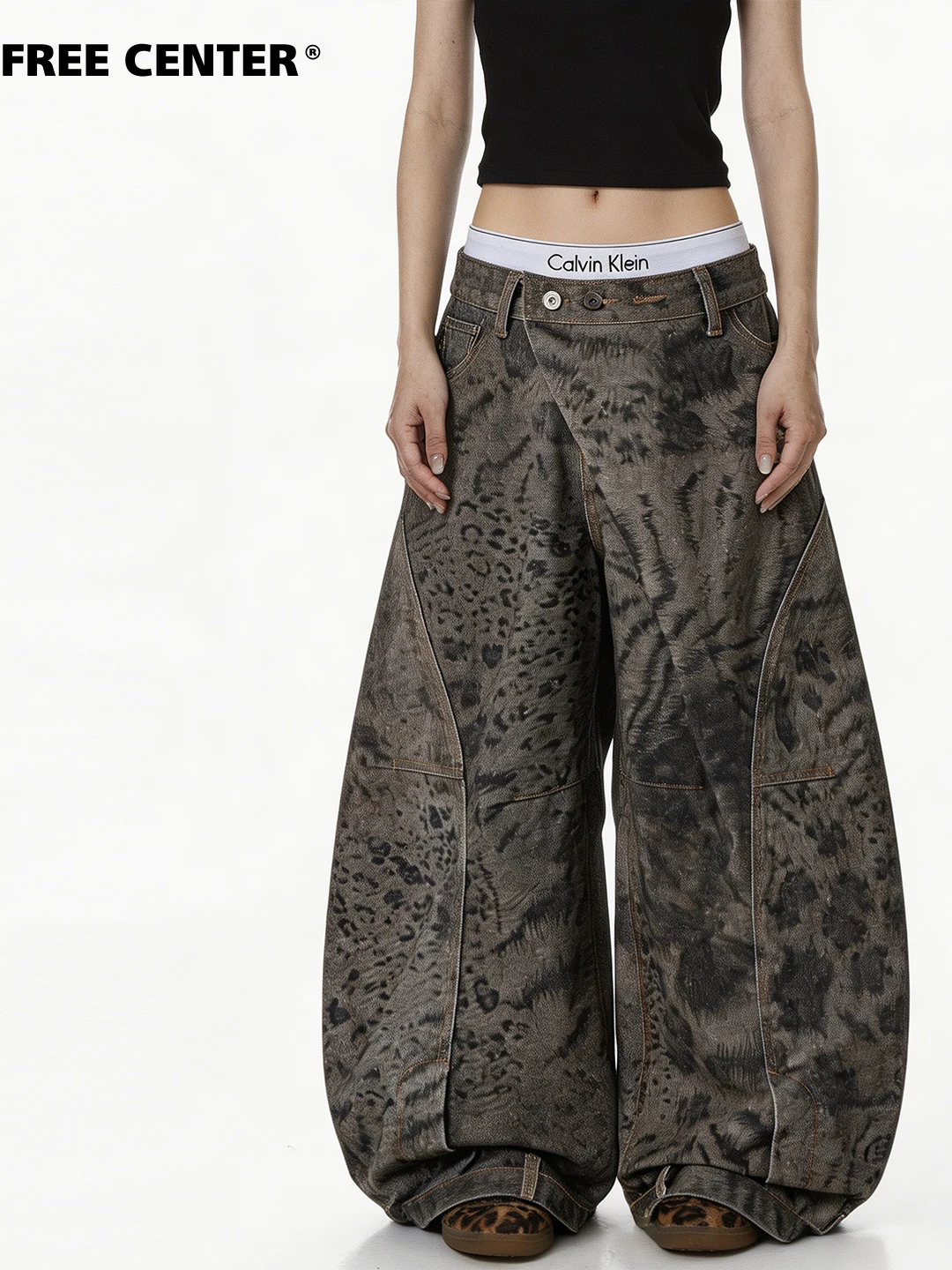 

Freecenter American Retro Animal Pattern Totem Jeans Men Women Cross Waist Wide Leg Knife Pants Neutral Style Cotton Fabric