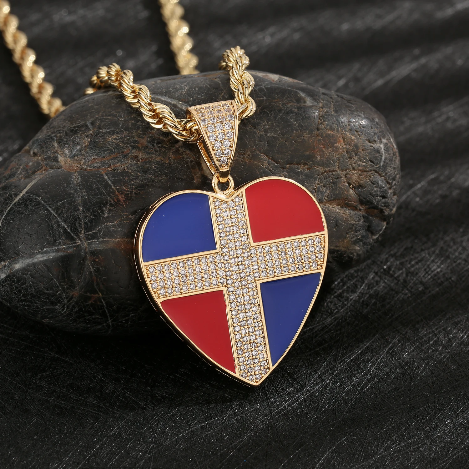 New Heart-Shaped Pendant Dominican Flag Map Handmade Boutique Support Wholesale Free Shipping Item