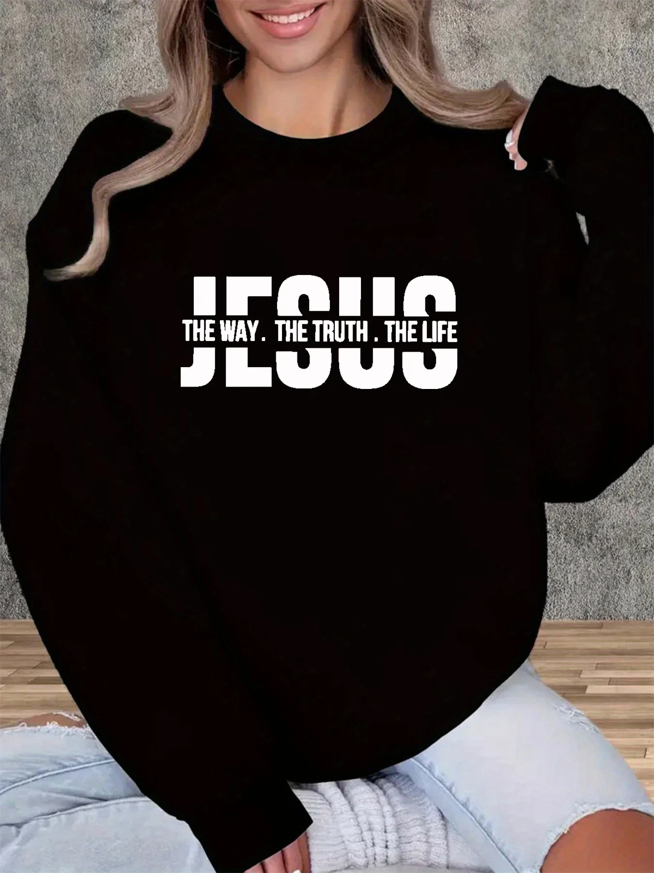 Women's autumn and winter casual loose and comfortable warm JESUS letter pattern printed round neck long sleeved pullover