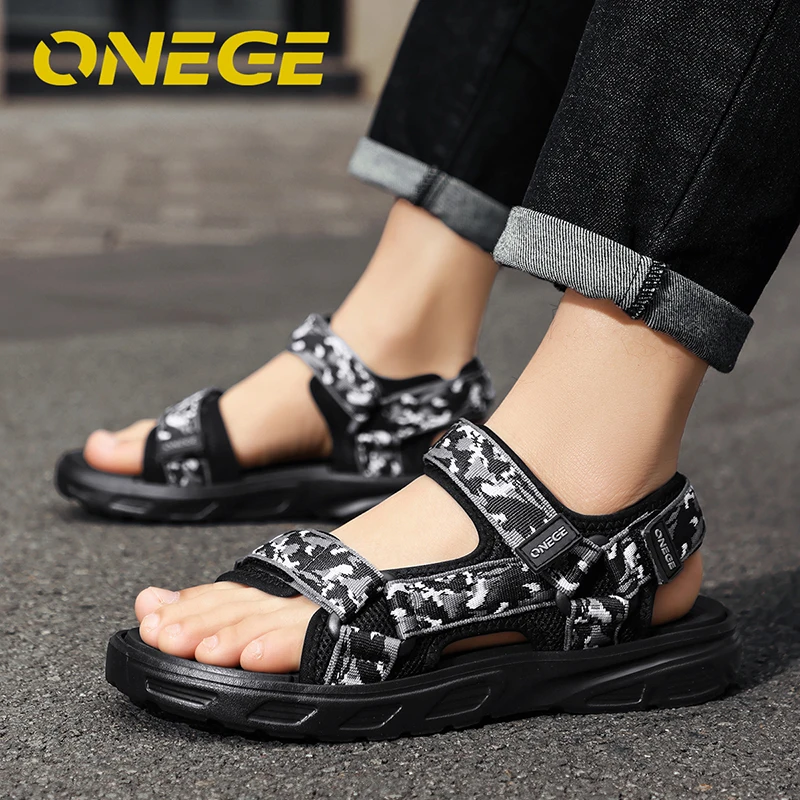 D2676 a Pair of Men's Summer Wear-Resistant Non-Slip Beach Shoes, Outdoor Anti-Odor Sandals, Simple, Trendy and Comfortable Sports Sandals