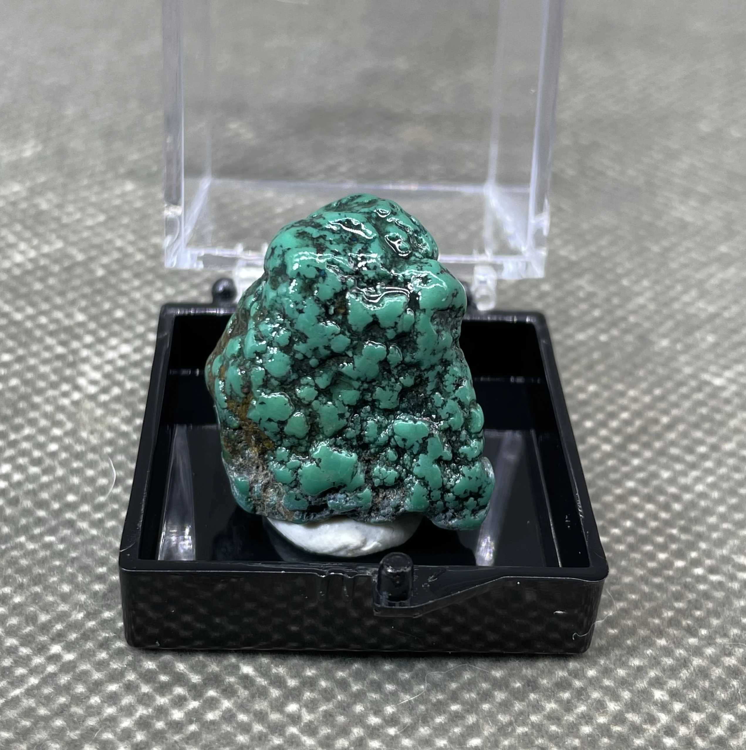 Very rare! 100% Natural Turquoise Mineral specimen  stones and crystals healing crystals quartz + box size 3.4cm