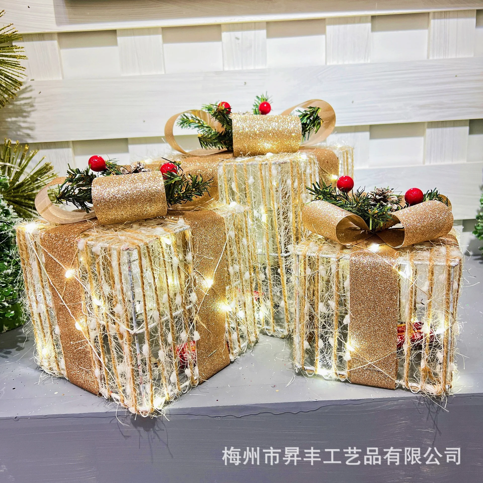 2023 new model, supply luminous three-piece Christmas decoration box, Christmas wrought iron ornament flocking gift box