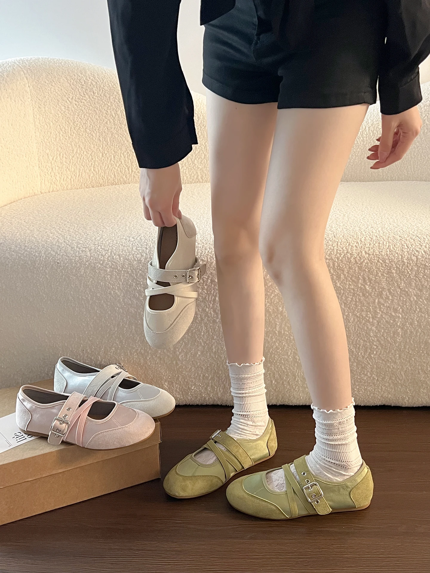 ballet-style-flat-bottom-deqin-shoes-women's-2026-new-spring-summer-super-popular-mary-jane-single-shoes-agan-little-white-shoes