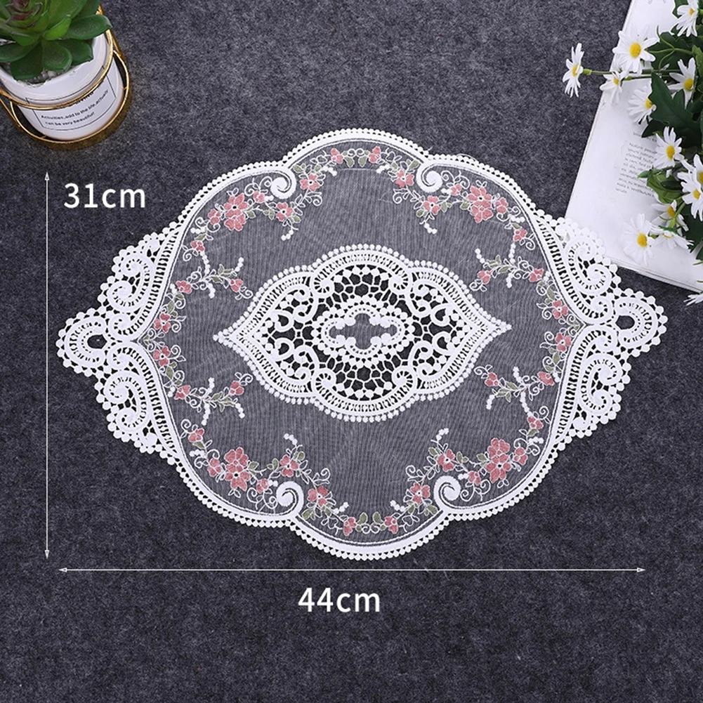 Vintage Lace Table Cloth Rose Embroidered Table Mat Pastoral European Style Wedding Party Dinner Table Decoration Rose Placemat