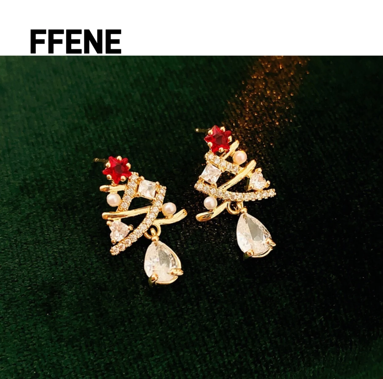 

Popular zircon Christmas tree pearl earrings, luxurious and high-end earring design, unique and asymmetrical ear accessories
