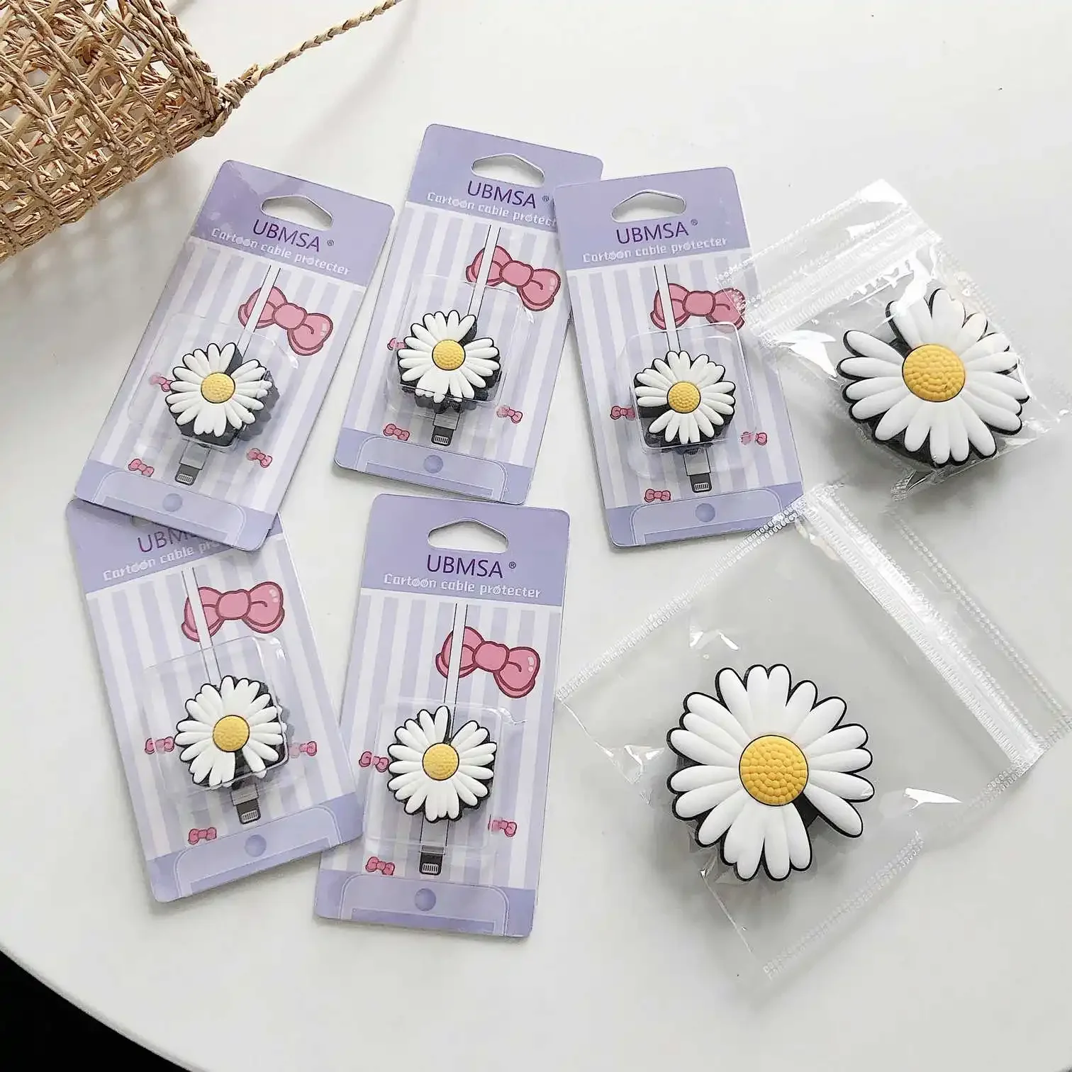 2Pcs-Korean daisy flower USB Wire Cover+Folding Finger Ring Holder Universal Mobile Phone stand Grip Phone Expanding Holder