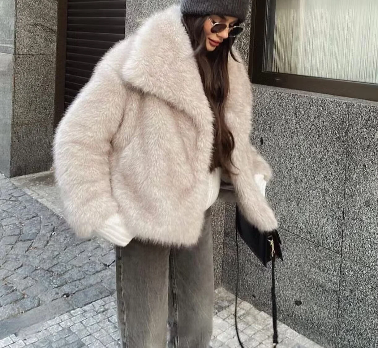 유행 스트리트 스타일 여성 코트 가을 겨울 새로운 도착 느슨한 짧은 인공 모피 칼라 스탠드 업 캐주얼 겉옷