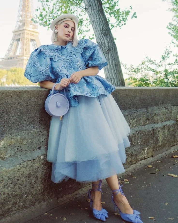 Céu claro azul em camadas tule saias cintura elástica uma linha meados de bezerro saia feminina formal wear cor personalizada tamanho saia