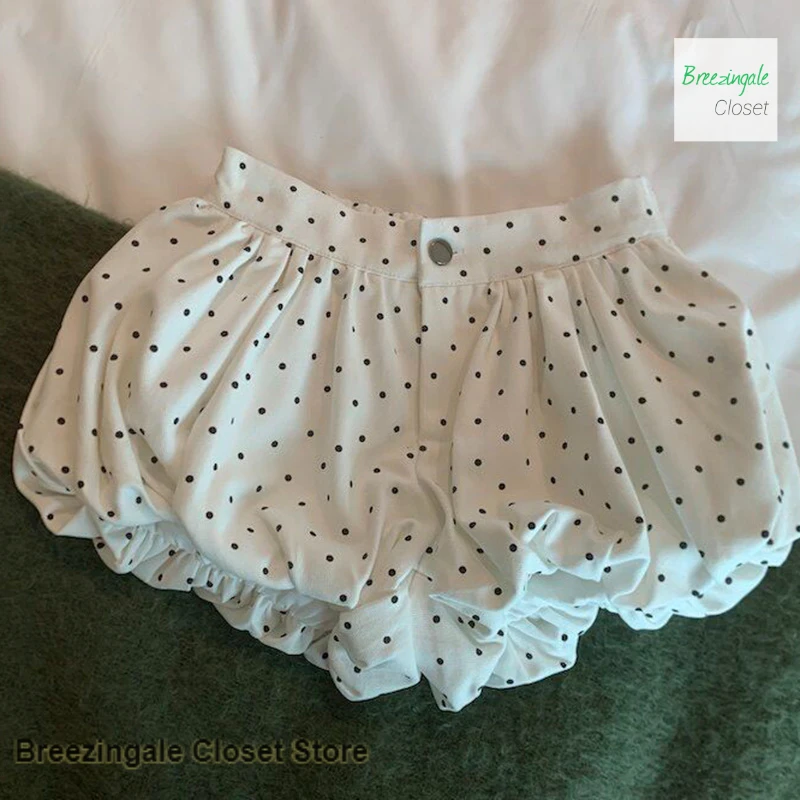 Korean-style new white floral polka-dot shorts female summer spice girls wear bubble wind ultra-short fluffy bud pants skirt.