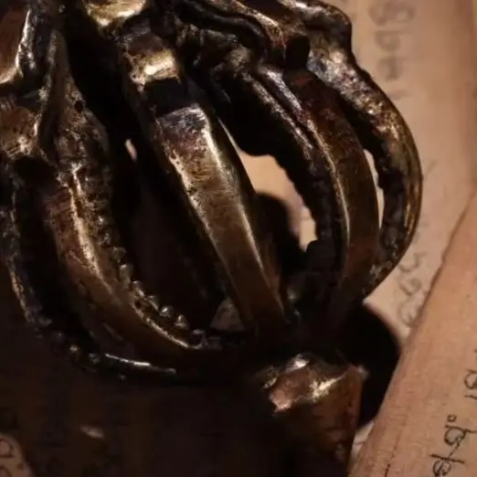 amuleto-vajra-dorje-phurpa-in-bronzo-antico-con-mosaico-di-turchese-a-nove-punte-stile-popolare-nepalese-per-la-protezione-della-casa-e-l'eresia-del-dharma