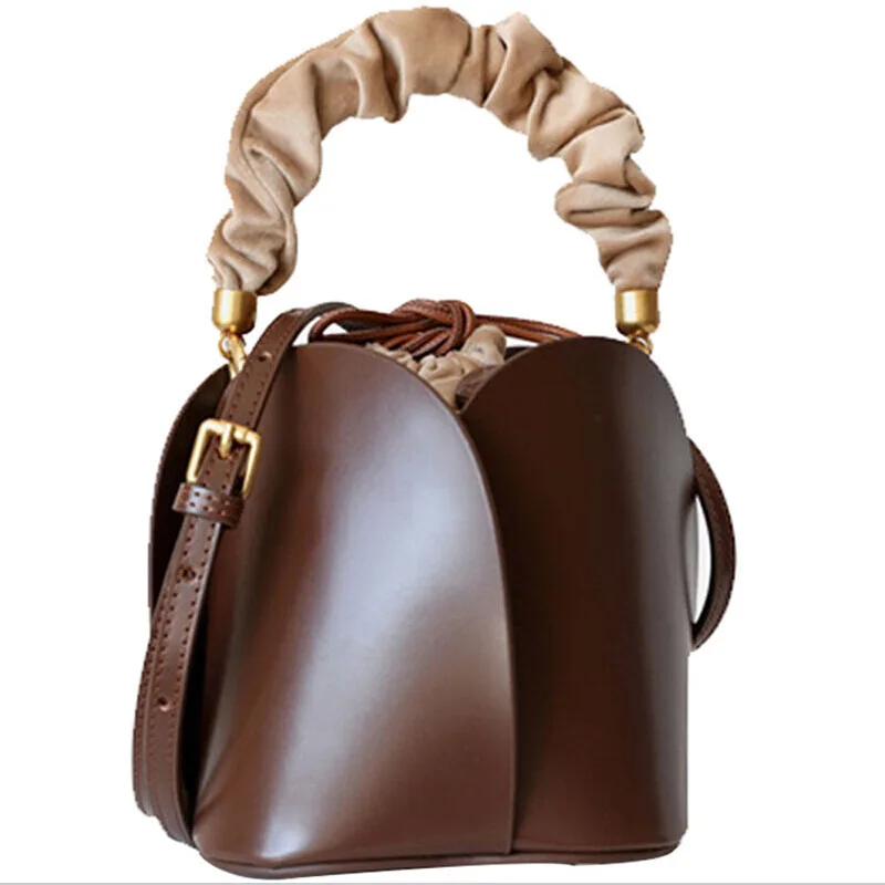 sac-a-langer-elegant-en-cuir-sac-a-bandouliere-tendance-avec-logo-pour-femme-sacoche-de-luxe-vintage-minimaliste-pour-trajets-quotidiens