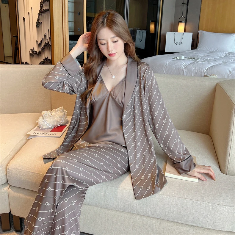 Three Piece Set Pajamas Long Sleeve Kimono&cami&pants Casual Home Wear Women Rayon Sleepwear Print Pour Femme Pyjamas Nightwear