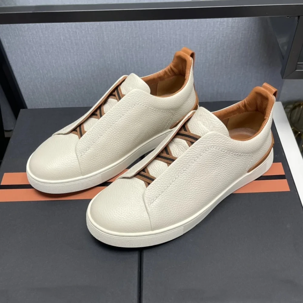 Mocassins de luxo de couro genuíno masculino, calçados esportivos casuais de alta qualidade, sapatos elegantes de sola plana