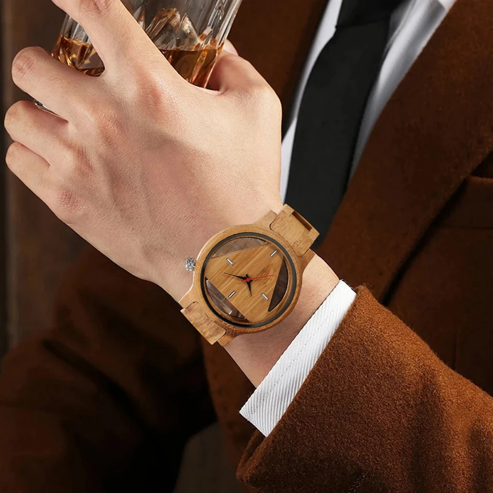 Orologi da uomo geometrici superbo triangolo invertito orologio con cinturino in legno di bambù orologio da polso al quarzo in legno pieno maschile Relogio Masculino