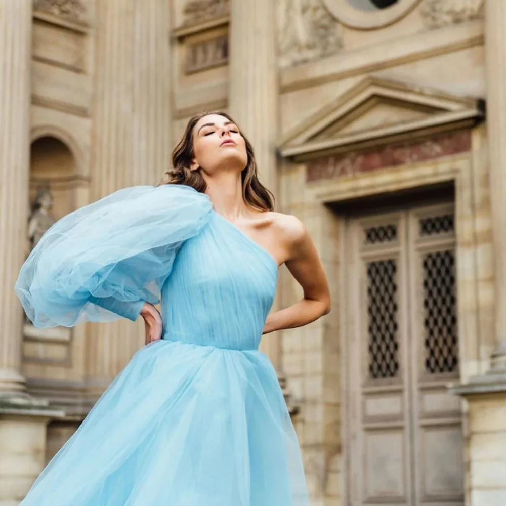 Vestido de noche de tul de un hombro para mujer, azul cielo, plisado, una línea, vestido Formal, vestidos de fiesta para graduación