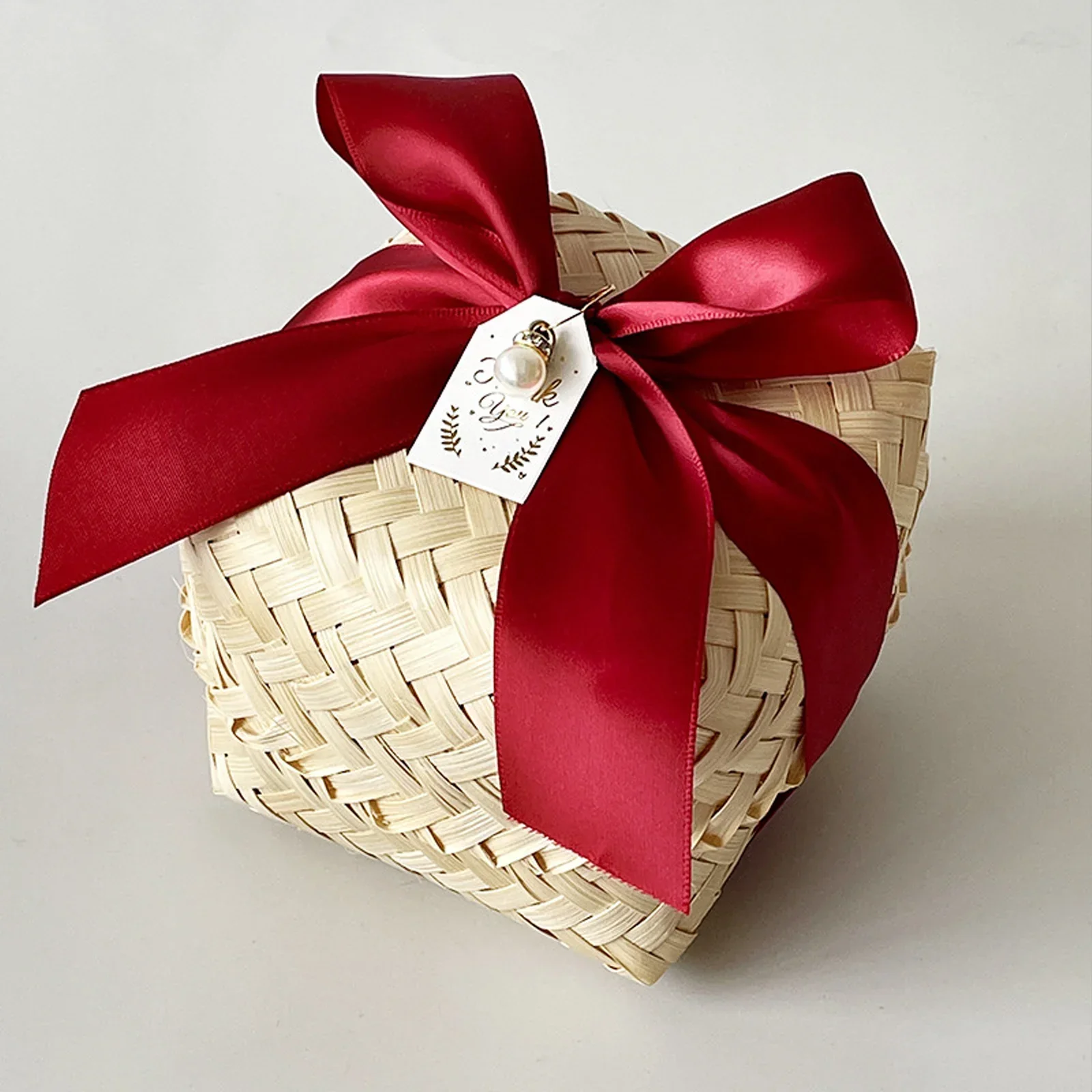 Gift Basket Bamboo Baskets Souvenir Box Souvenirs Braided Traditional Craft For Wedding Beautiful With Cover Handmade