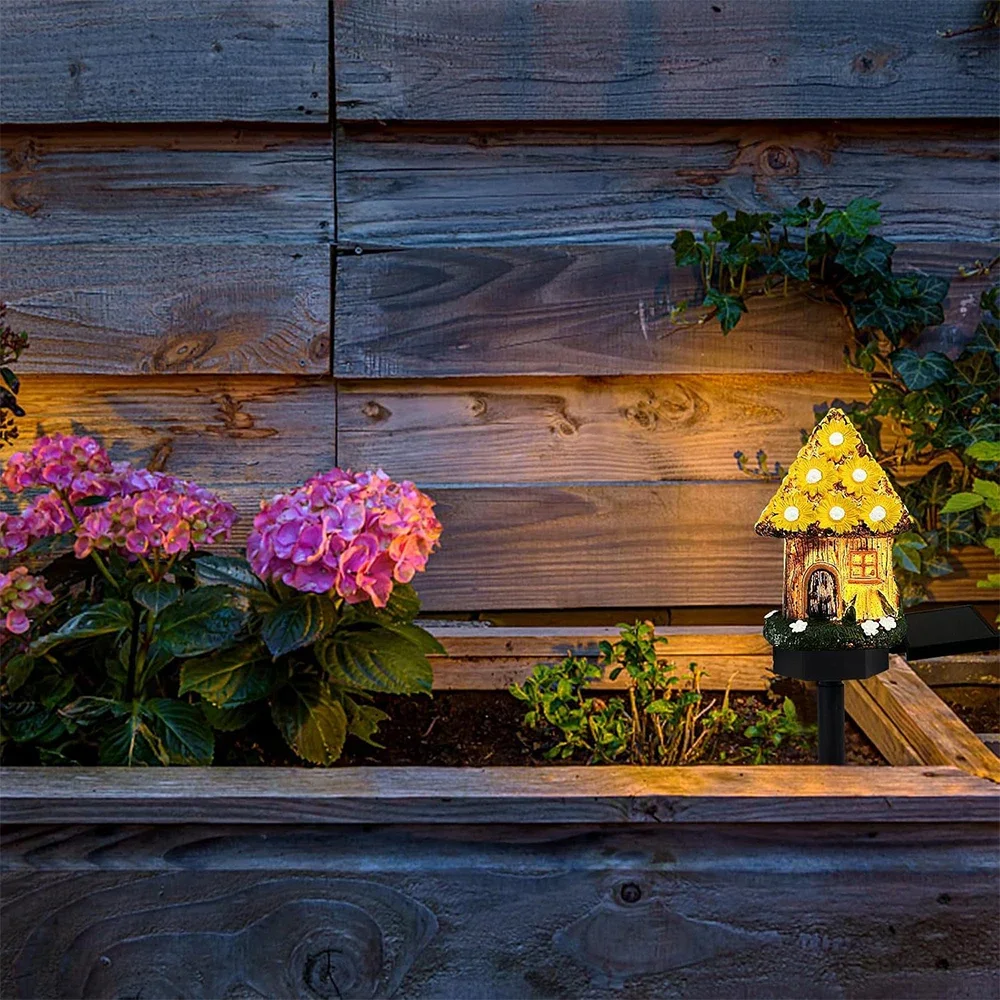 

Creative Mushroom House Patio Decoration Lawn Landscape Light Waterproof LED Solar Resin Outdoor Garden Lawn Decoration Lamp