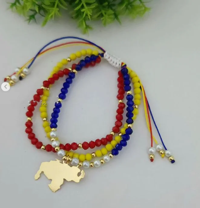 Venezuela Friend Gift, Venezuela Map Bracelet, Venezuela Flag Bracelet,  handmade heart star charm bracelet