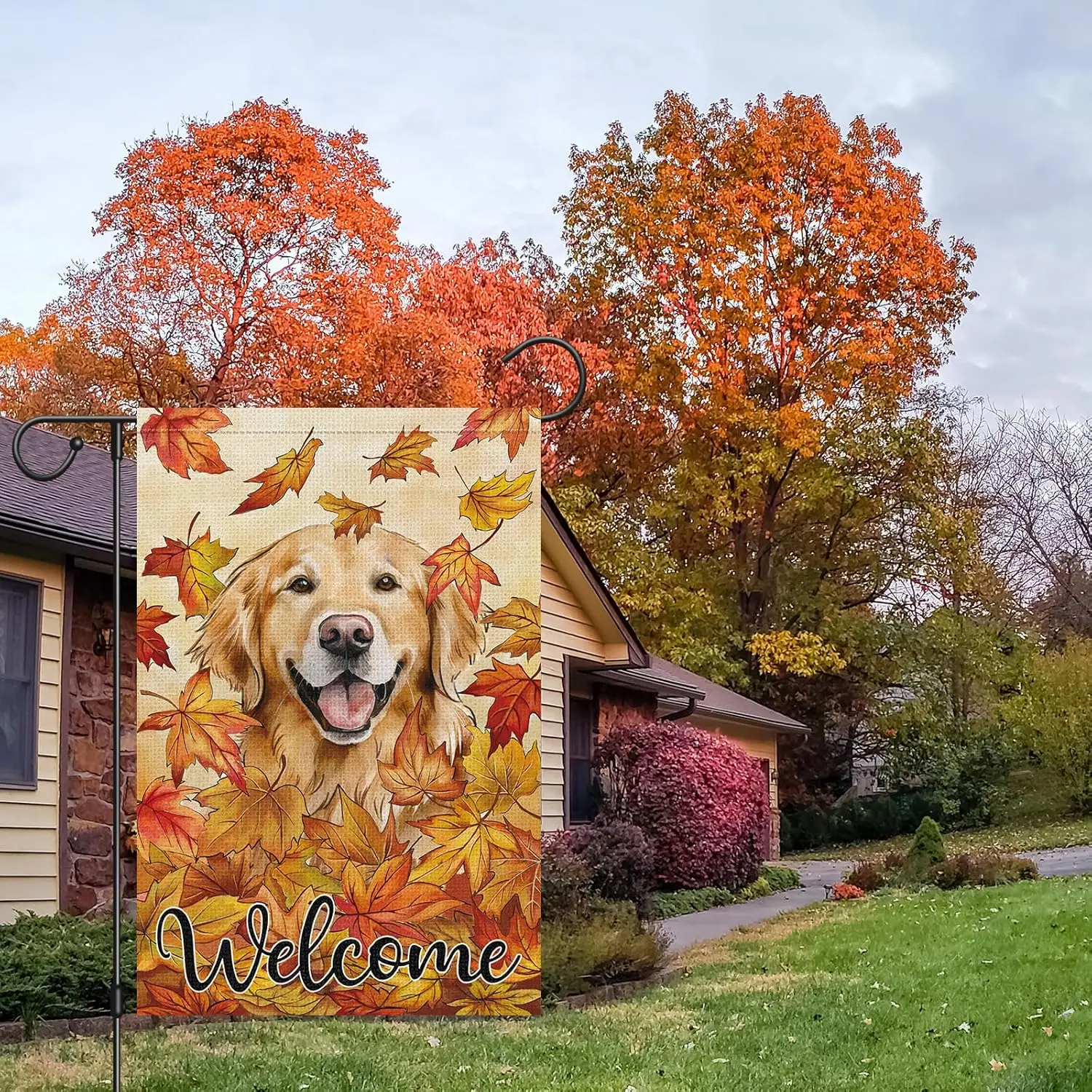 Heyfibro Welcome Fall Garden Flag 12 x 18 Inch Vertical Double Sided Burlap, Golden Retriever Dog Yard Flags Autumn Maple Le GGX
