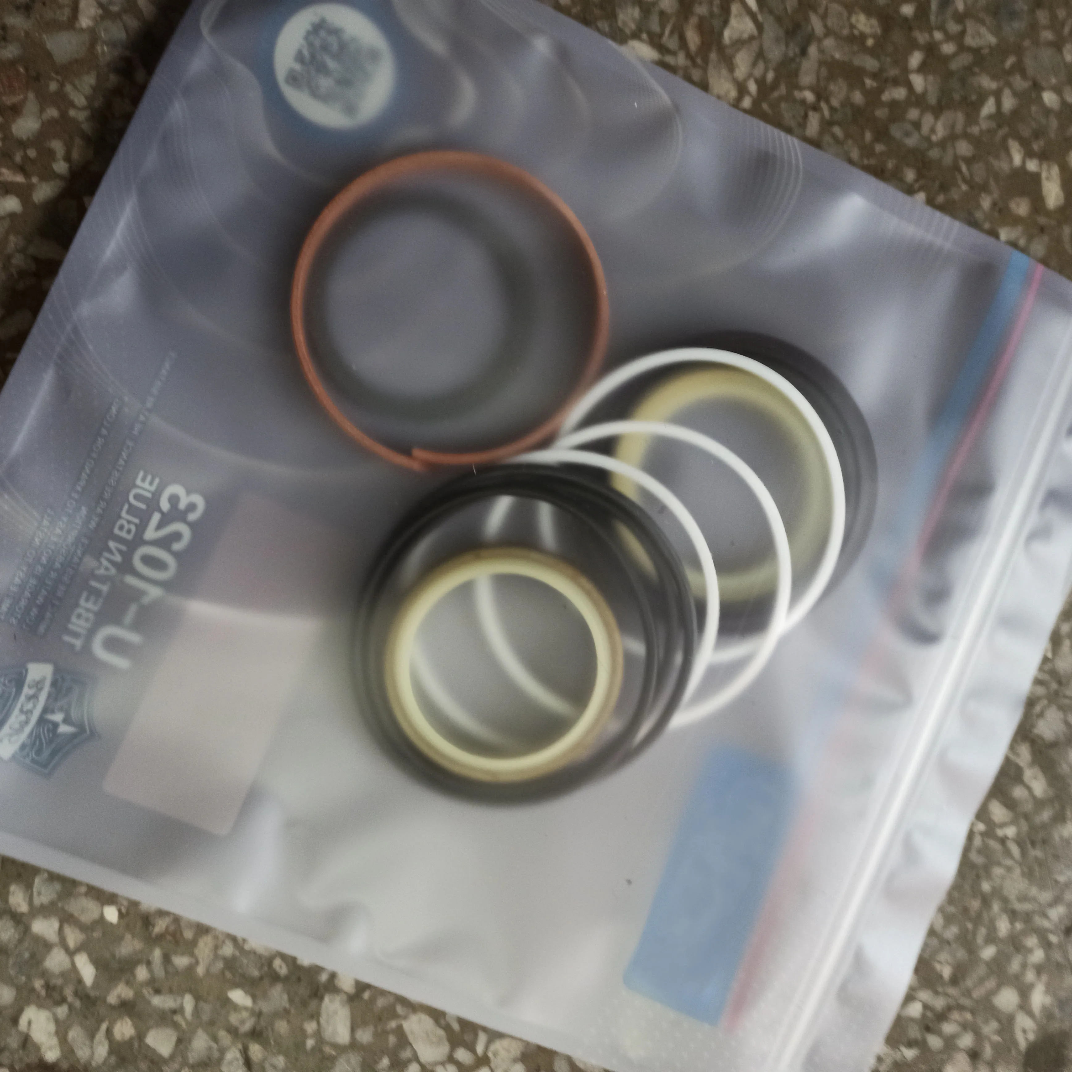 

Hydraulic Cylinder Repair Kits PC30MR-1 Boom Bucket Arm Seal Kit for Komatsu Excavator Spare Parts