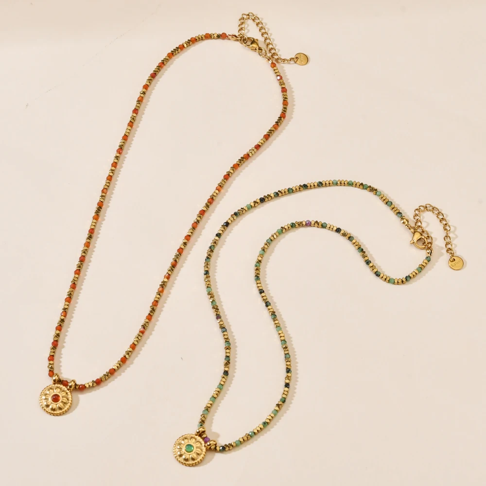 Vintage Türkis-Perlen-Choker-Halskette mit trendigem Sonnenstein-Anhänger, Edelstahl-Halskette, wasserdichter Schmuck für Frauen – Detail 4