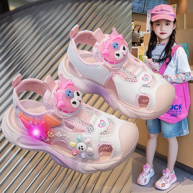 

Новые детские летние пляжные сандалии Kuromi с героями мультфильмов, милая обувь принцессы в помещении с героями мультфильмов