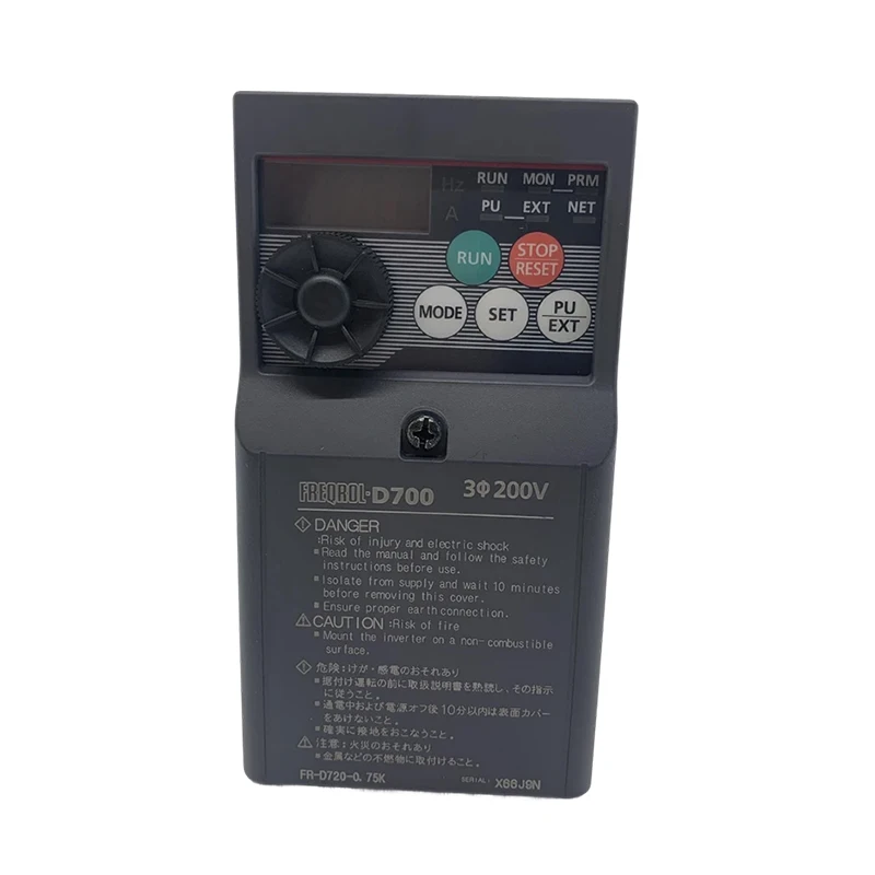 

Совершенно новый подлинный неоткрытый FR-D720-0,75K D700 VFD 3-фазный преобразователь ПЛК серии 200-240 В переменного тока, 750 Вт FR-D720, точечный инвентарь