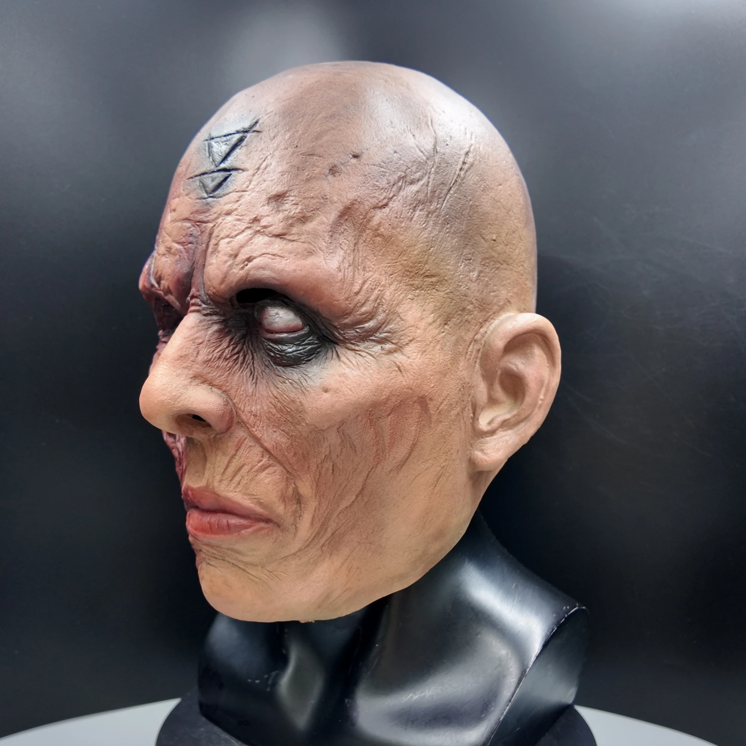 Gruselige Priester-Dämon-Latexmaske, Vollkopf-Halloween-Horrormaske, Erwachsenen-Zombie-Cosplay-Party-Karneval-Kostüm-Requisite – Detail 3