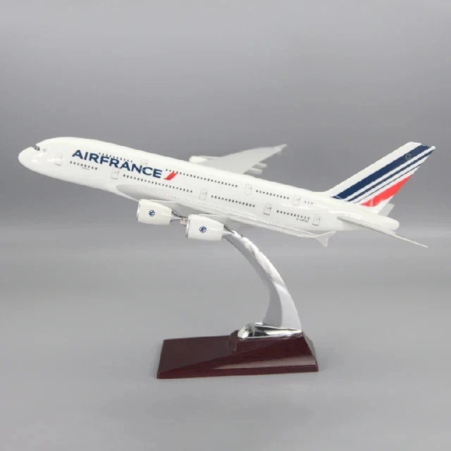 Airbus Accessories 36CM 1：200 Scale Airplane Airbus A380 Air France Airline Model With Wheel Diecast Plastic Resin Plane Collect