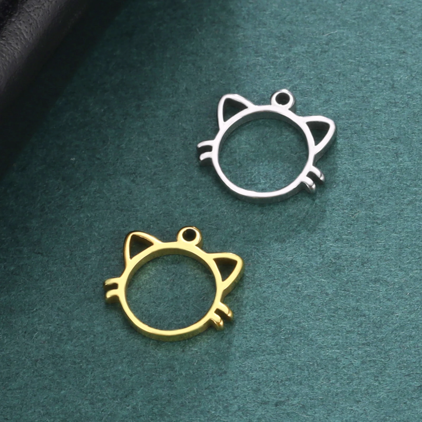 Skyrim 5PCS Cute Cat Head Pendant Jewelry Women\'s Handmade DIY Metal Jewelry Necklace Earrings Charming Jewelry Accessories