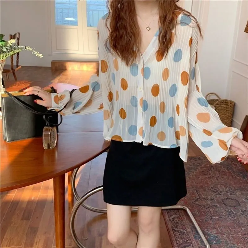 Fashion Pleated Polka Dot Printed Blouse Spring Summer Long Sleeve Women\'s Clothing All-match Loose Korean Elegant V-Neck Shirt