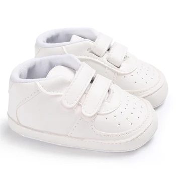 Scarpe da bambino bianche di moda scarpe Casual per ragazzi e ragazze scarpe da battesimo con fondo morbido Sneakers per le prime scarpe da passeggio Comfort