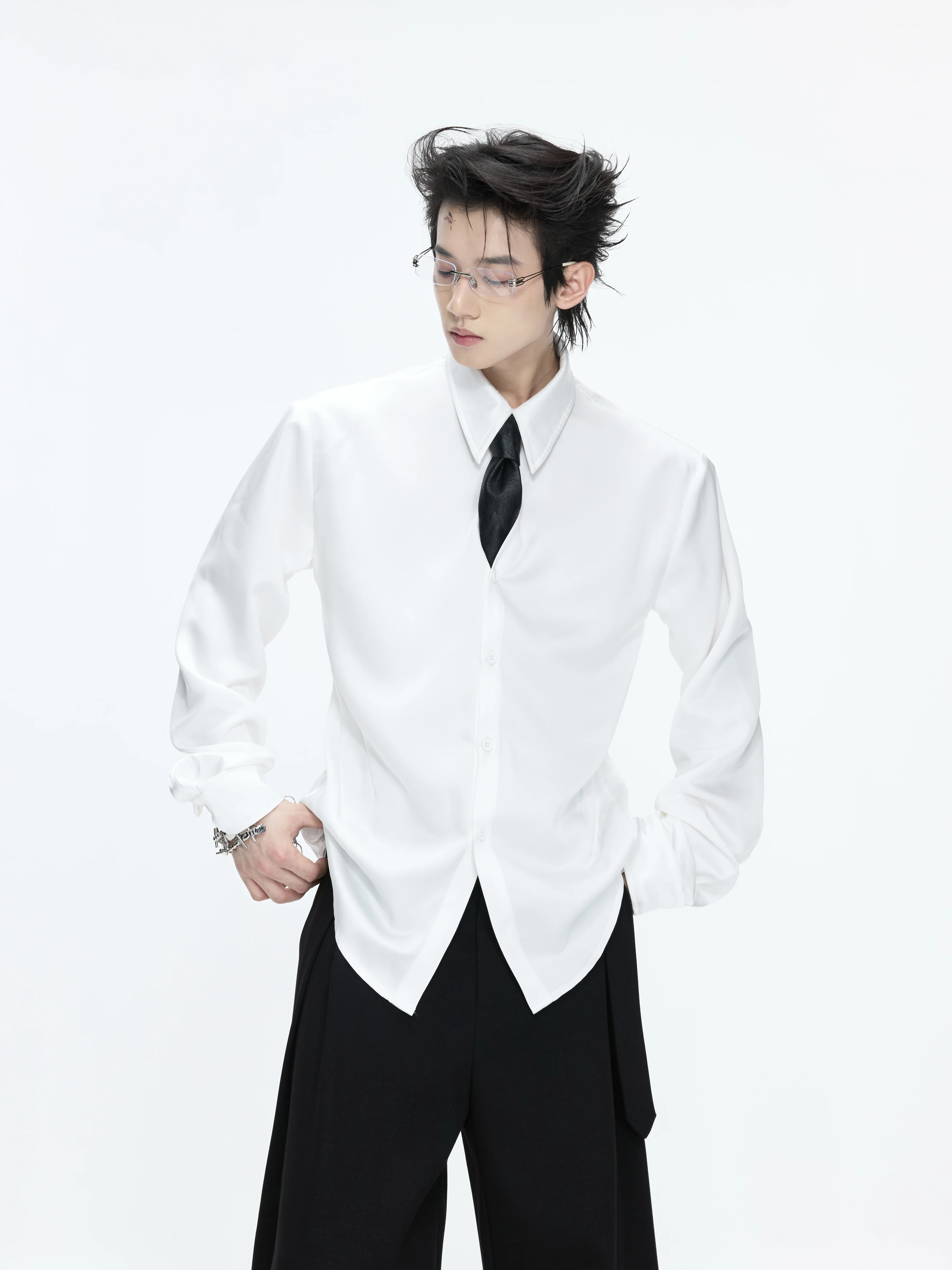

White Satin Drape Cool Shoulder Comfortable Anti-Wrinkle Business Shirt Youth Popular Standard Fit Long Sleeve Formal Casual