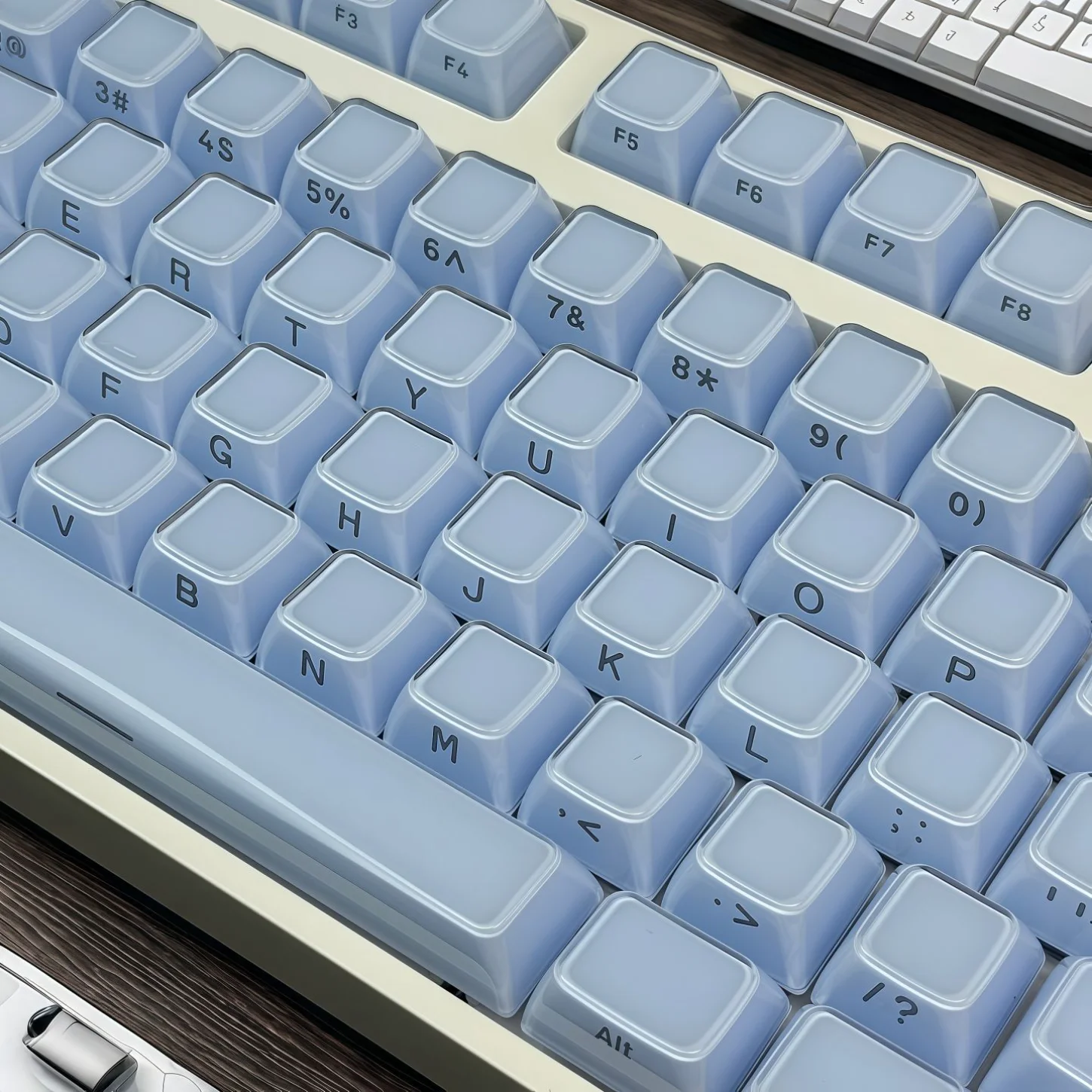 مجموعة أغطية مفاتيح OEM كريستالية زرقاء 136 مفتاحًا منقوشة على الجانب PBT PC Keycap متوافقة مع لوحة المفاتيح الميكانيكية 60/80/87/98/104/108 #4