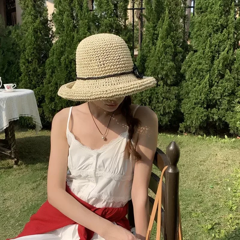 2025 new flower hand-hooked rolled-up foldable straw hat women's Korean style, versatile, small fresh breathable sunshade fisher