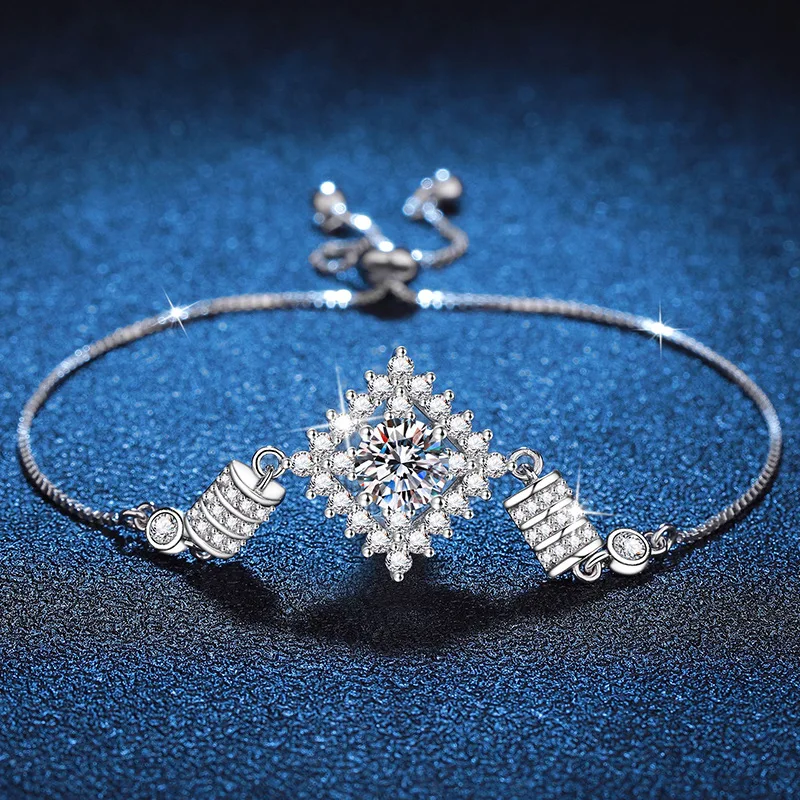 Platinum PT950 18K Gold Bracelet, Moissanite Bracelet, Square Bag with High-end Feel, 1 Carat Moissanite Bracelet Adjustable