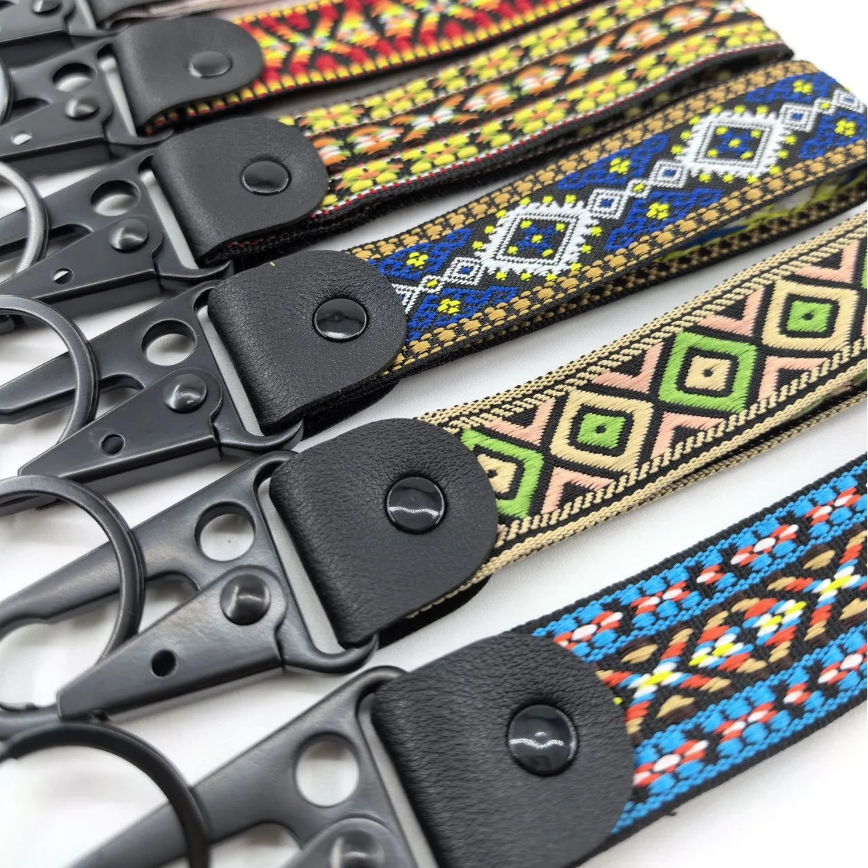 Car Motorcycle Pattern Keychain Elastic Handle Buckle Colorful Ribbon Pendant Decorative Key Holder Knitting Keyring Accessories