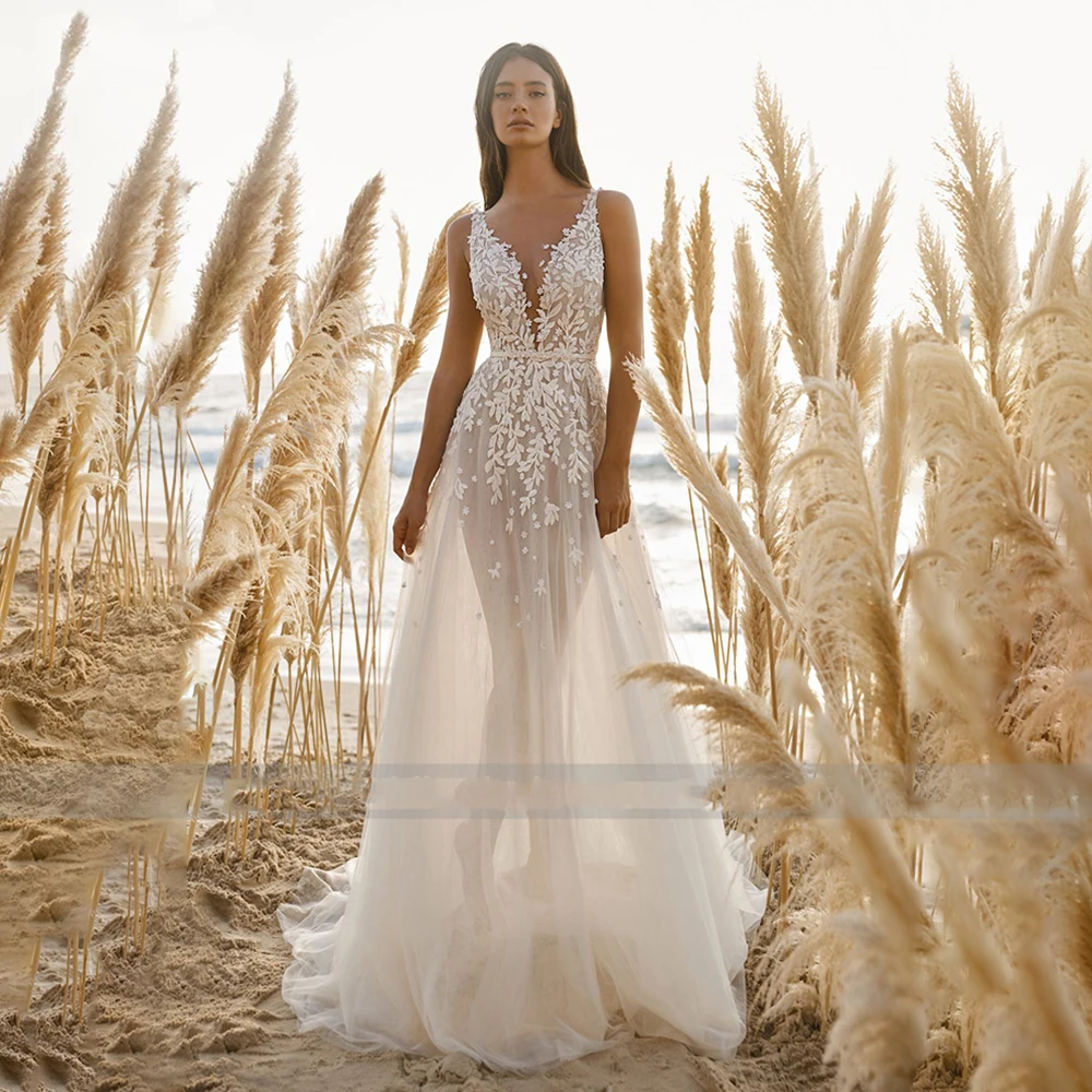 Vestidos de novia bohemios con apliques de encaje para mujer, vestido de novia Sexy con cuello en V profundo sin mangas, traje fino de princesa para fiesta en la playa