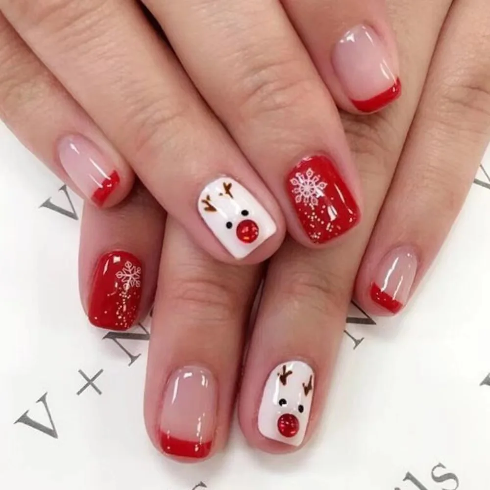 24Pcs/Set Press on Nails Snowflake Deer Christmas Wearing Fake Nails Art Lovely Reusable False Nails Removable Acrylic Fake Nail