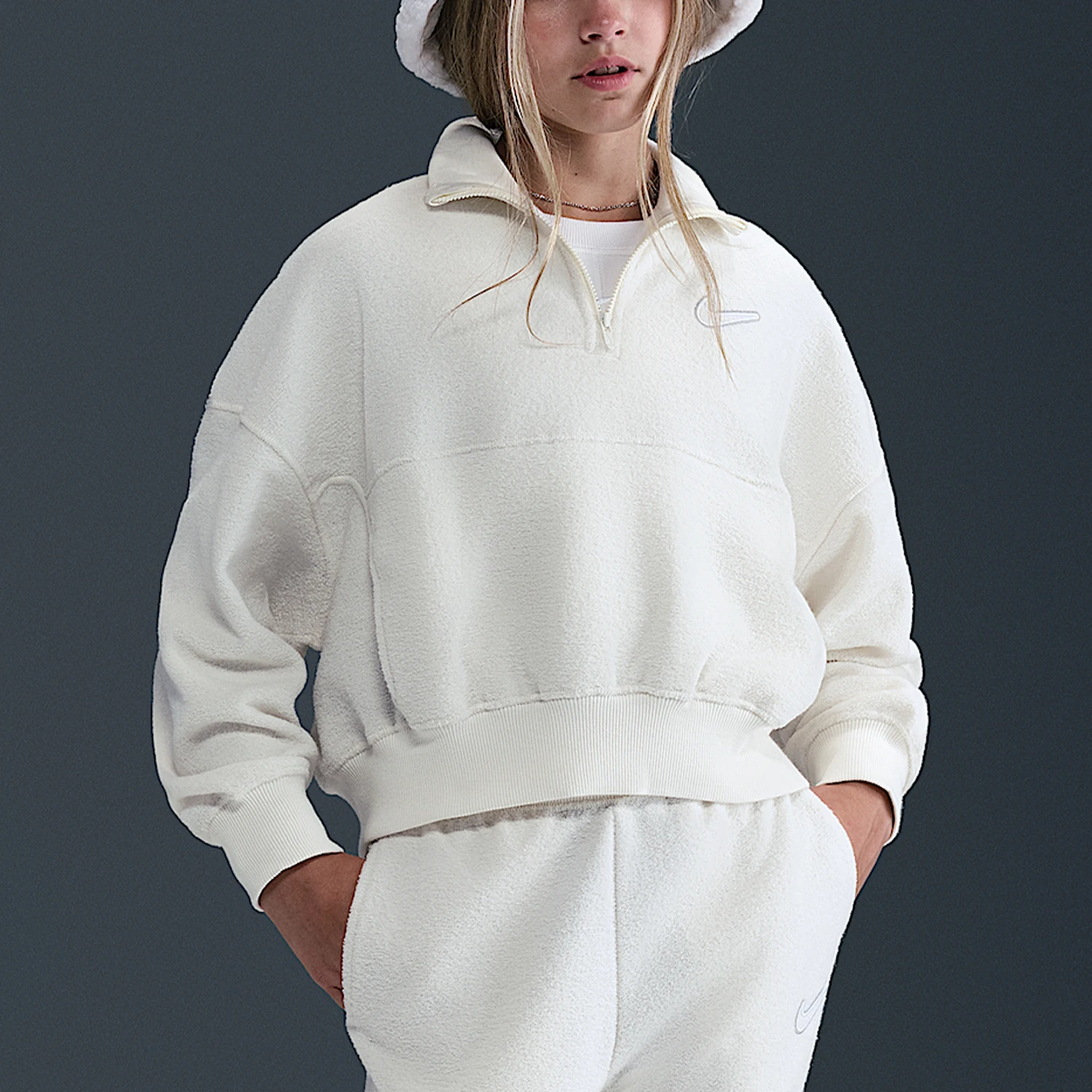 nike-genuine-sportswear-new-white-beige-long-sleeved-top-hv0408-047