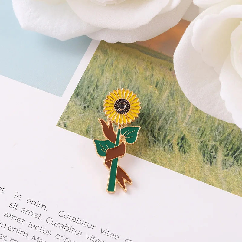 Sunflower brooch Sunshine Prize Metal Badge Plant Flower