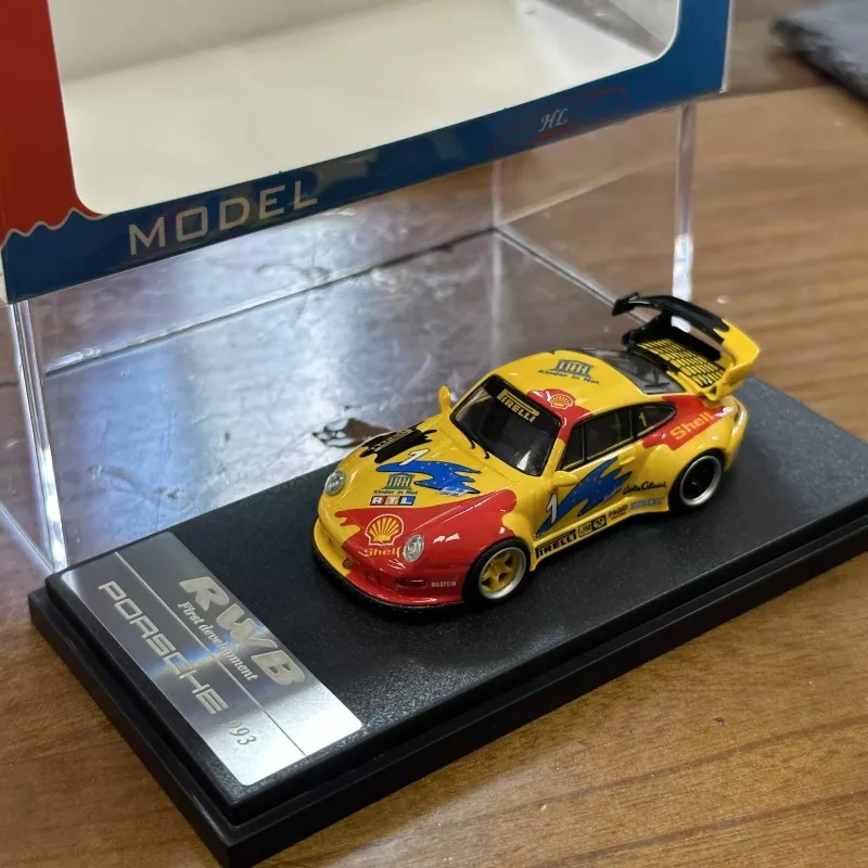 

Масштабная модель автомобиля 1:64, литая под давлением, в стиле RWB-993 Widebody, высокодетализированный коллекционный суперкар, миниатюрный транспорт с коробкой, лучший подарок