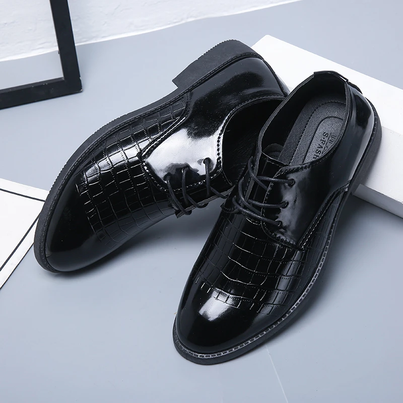 Men's Wide Width Polished Leather Oxfords Autumn Business Casual Formal Shoes Shiny Comfort Cushioned Non-Slip Sole Work Wedding