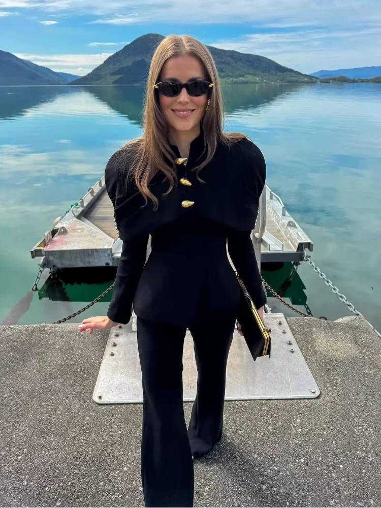 

Элегантный приталенный блейзер с золотыми пуговицами и воротником-стойкой, с завышенной талией, для женщин, весна 2026, повседневная одежда для работы