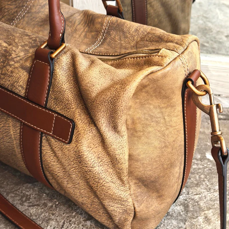 High end customized real cowhide men's large capacity travel bag, casual outdoor soft cowhide shoulder crossbody bag